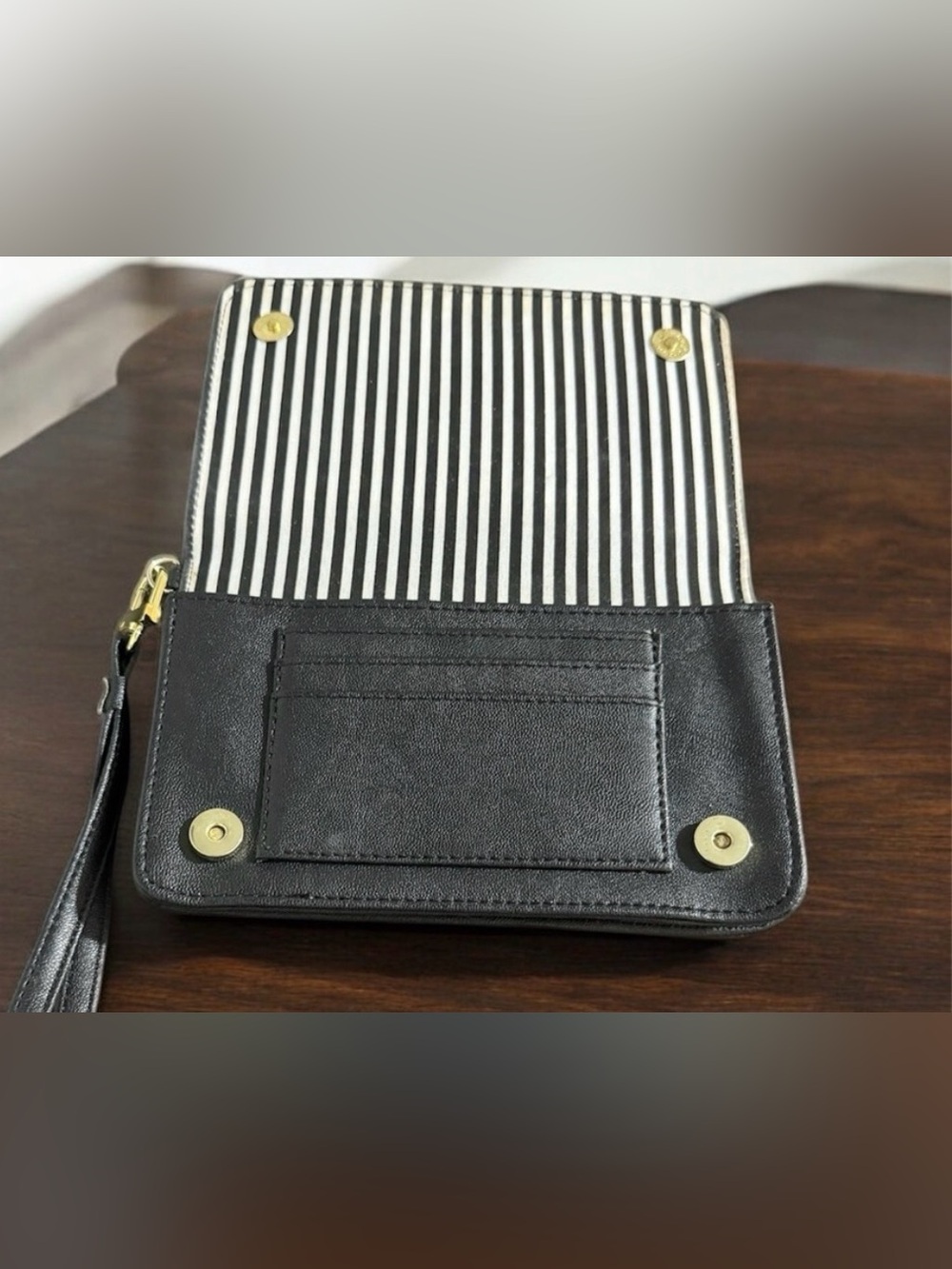 🎉Luv Betsey by Betsey Johnson Glitter
Wristlet Wallet w/ gold accents. EUC! - Picture 2 of 3